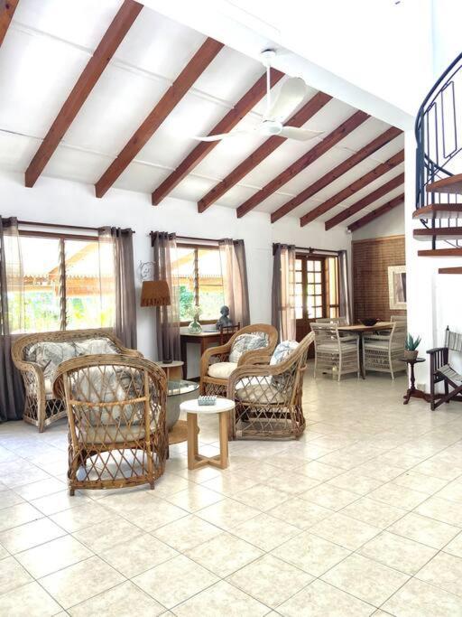 Patraka - 'No Worries' Villa Riviere Noire Exterior photo